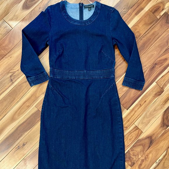 Banana Republic Denim Sheath Dress - size 2 - Picture 3 of 8